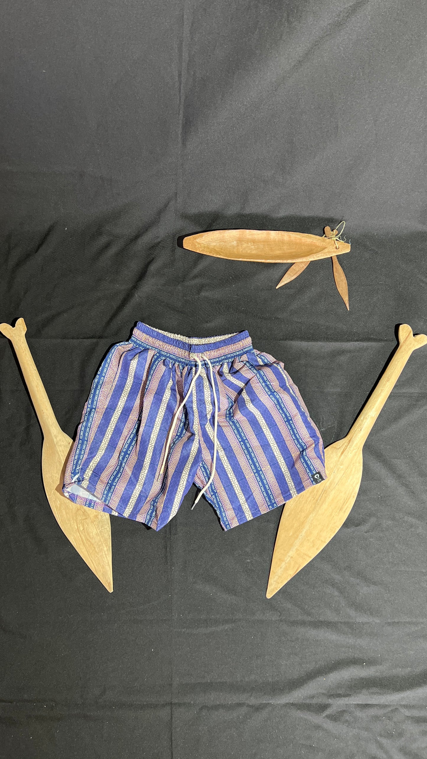 Pantaloneta de baño- Tierra viva – diseño étnico colombiano Visaje Negro