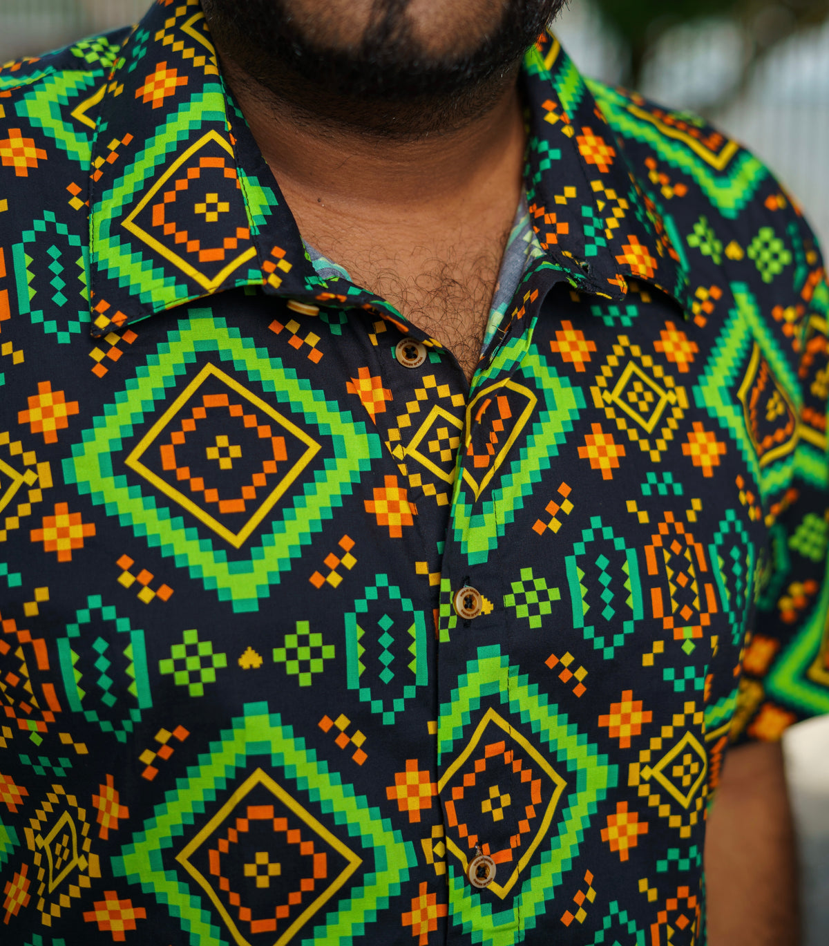 Camisa premium ALGODÓN. Rombos de carambolo con cuello inglés