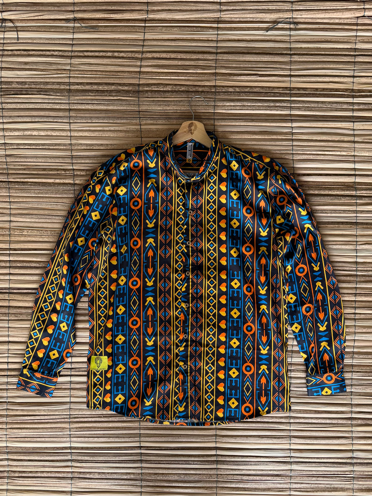 Camisa manga larga Unisex Cuello Nerú. Estampado El Alba.
