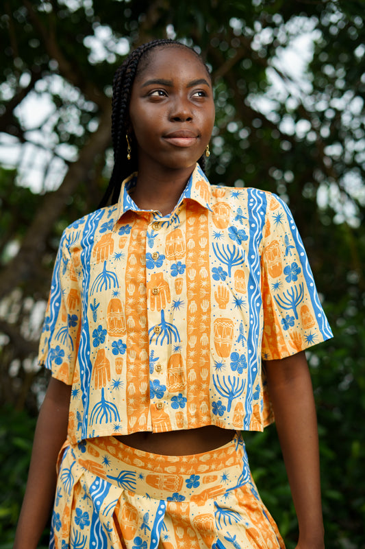 Camisa Crop Top estampado Bulla y pesca