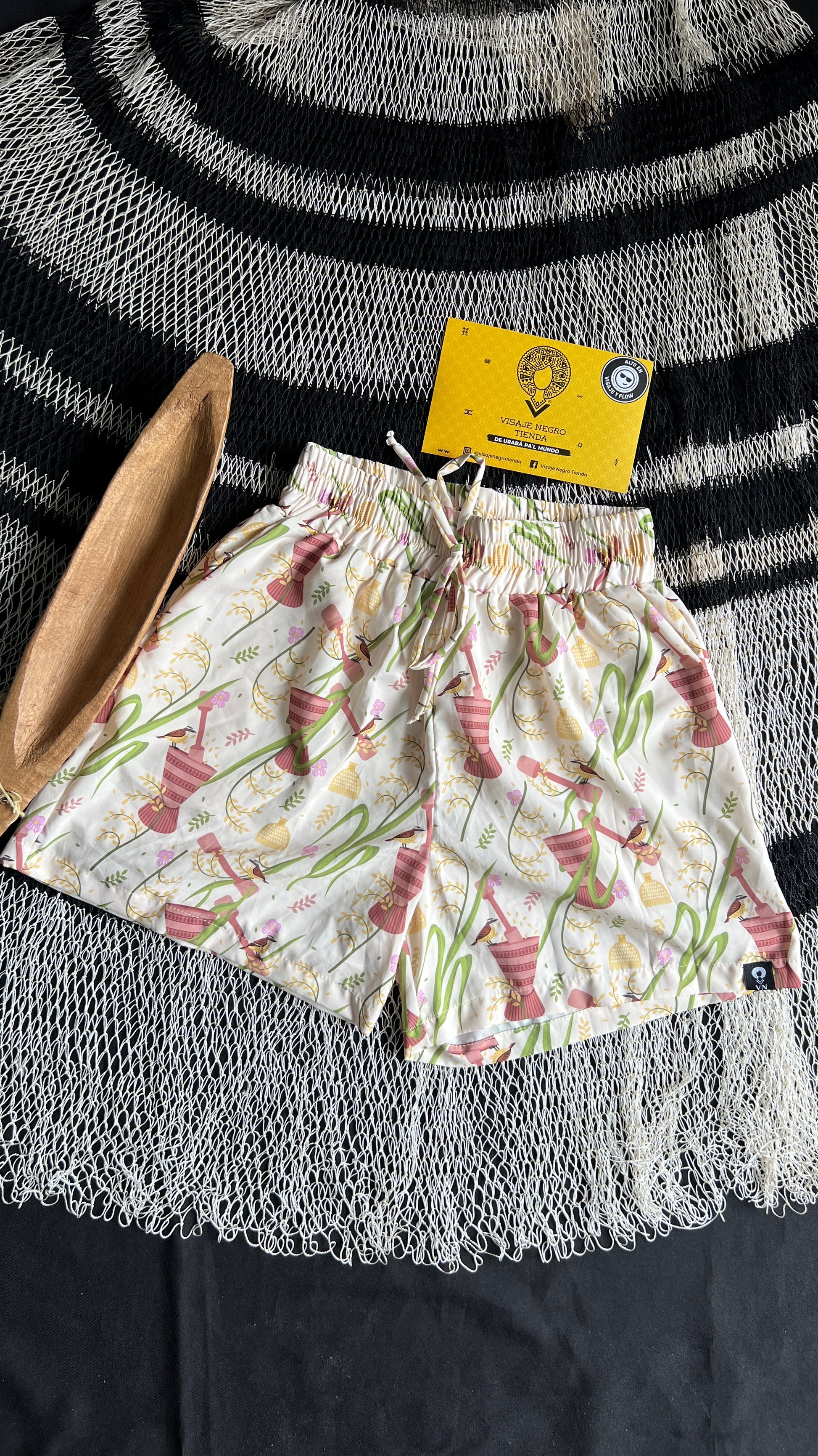 Short-mochibiris estampado Pilón – diseño étnico colombiano Visaje Negro