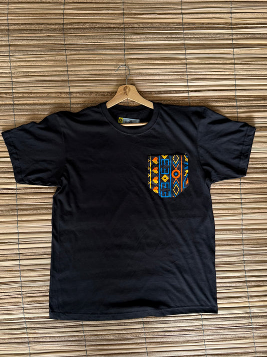 Camiseta negra talla XL bolsillo diseño El Alba