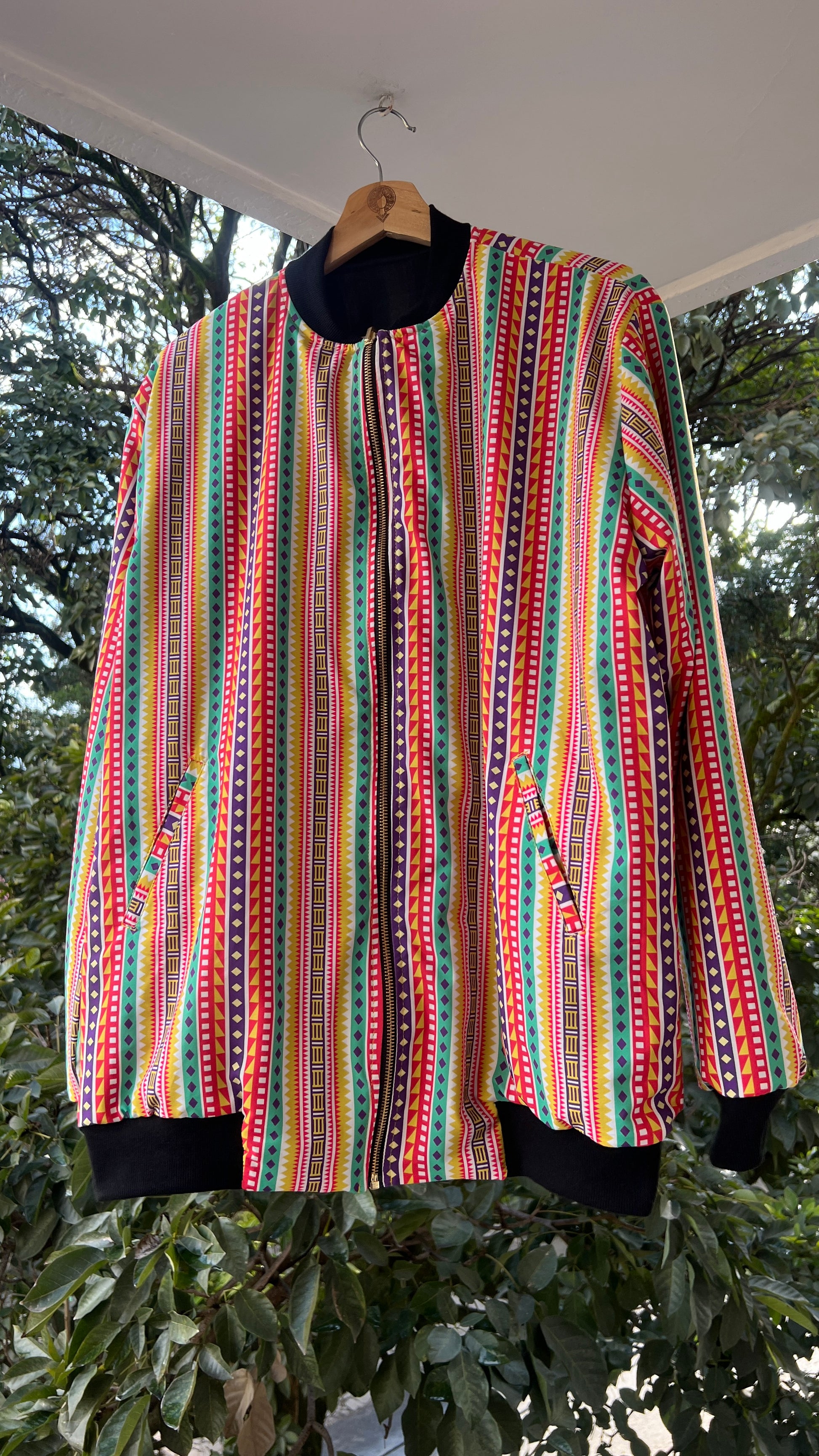Chaqueta caminos – diseño étnico colombiano Visaje Negro