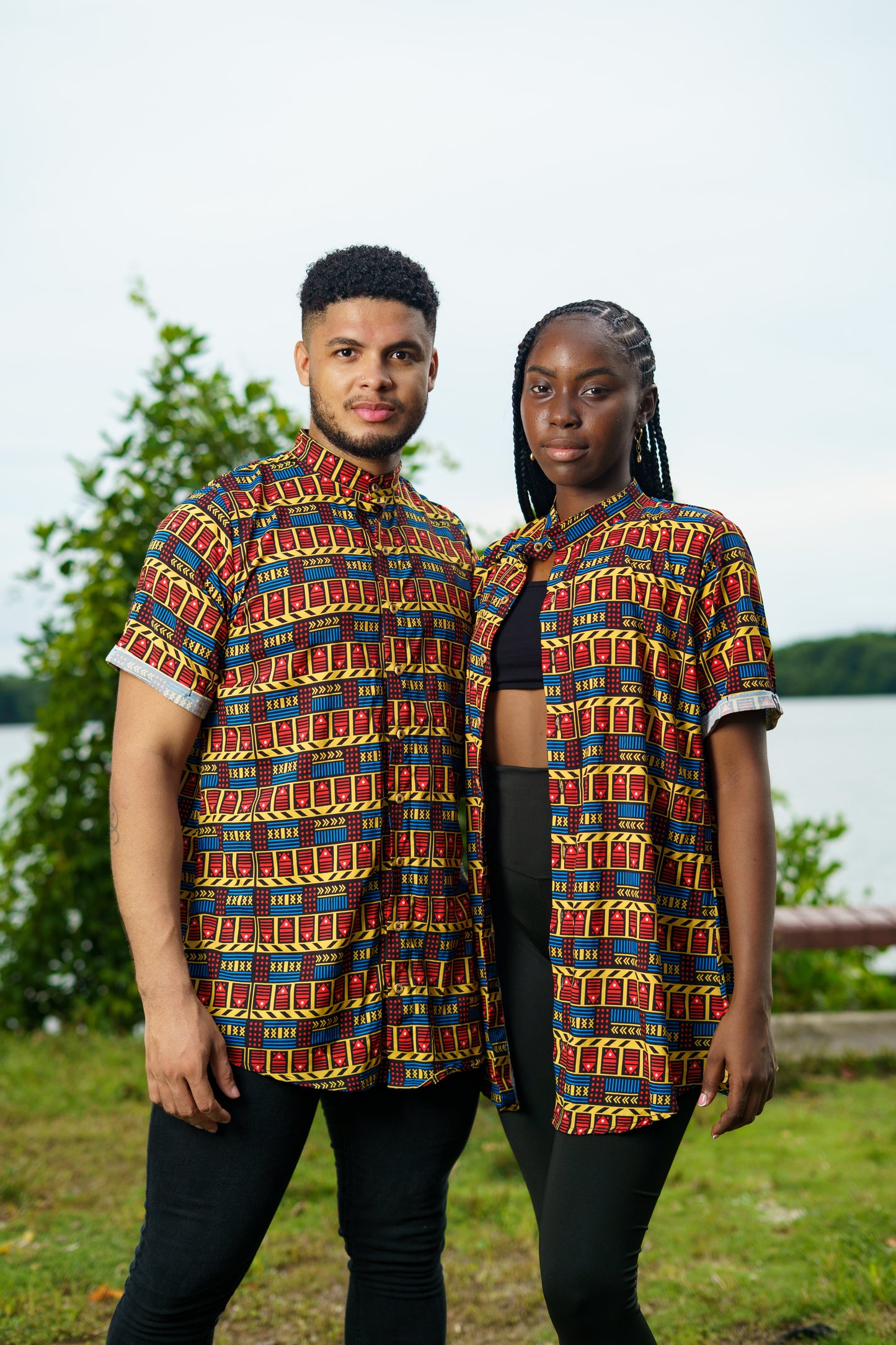 Camisón unisex. Vaivén de peces.