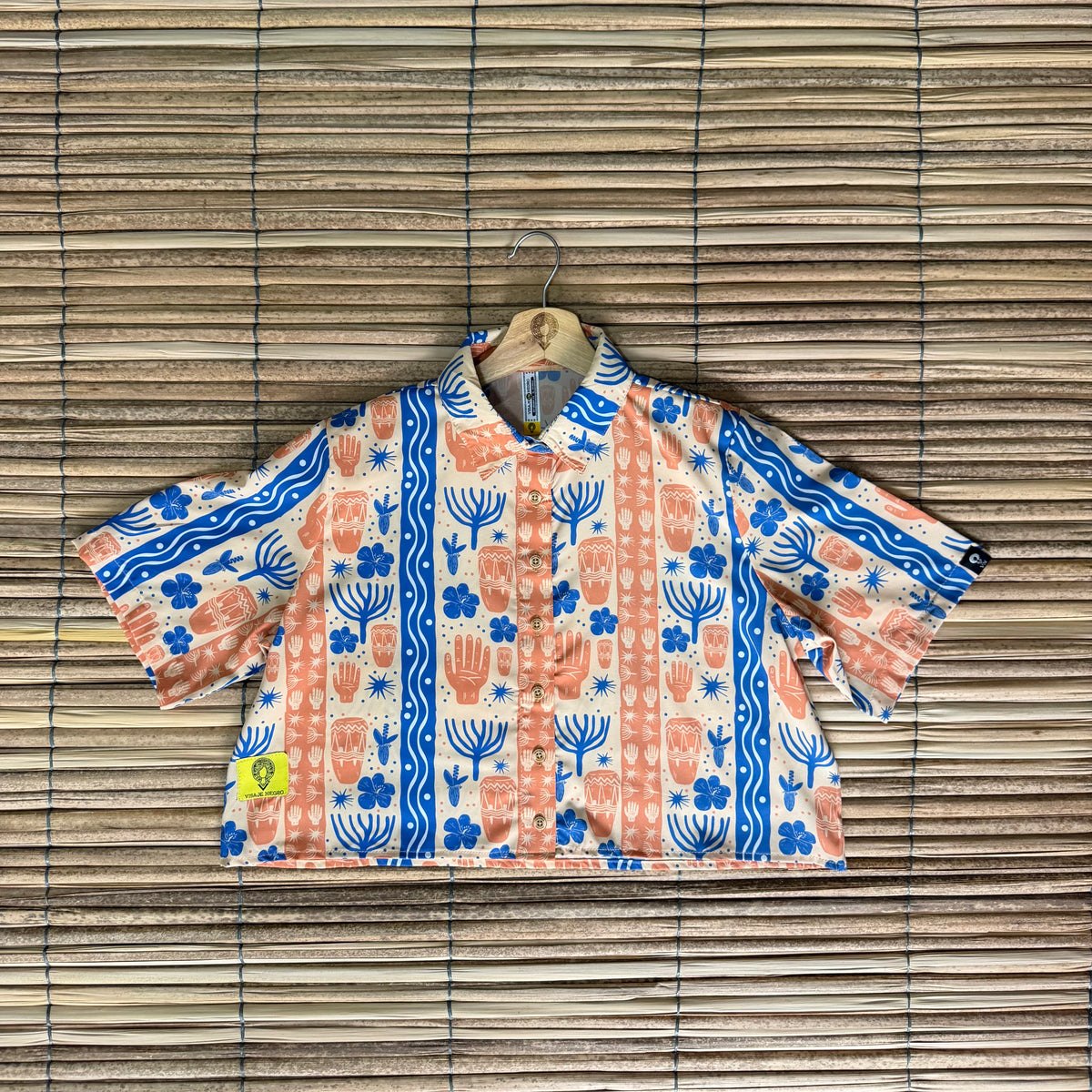 Camisa Crop Top estampado bulla y pesca Tela tipo seda
