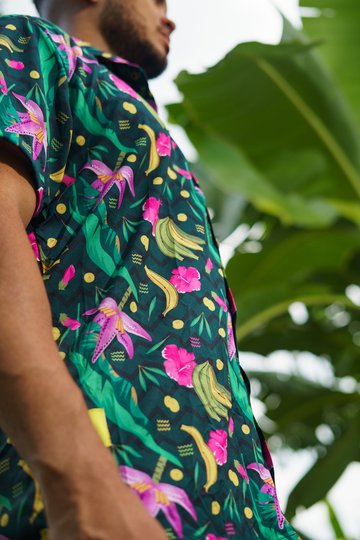 Camisa de plátanos cuello inglés- Diseño La Taja.