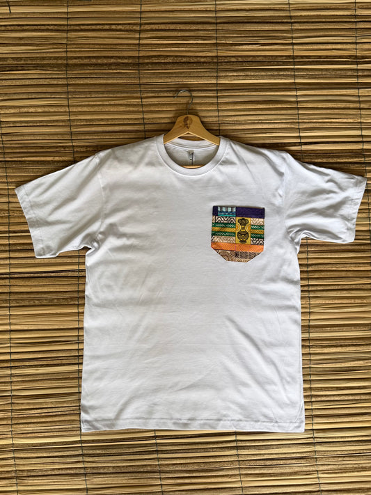 Camiseta blanca talla XL bolsillo diseño Artesanos