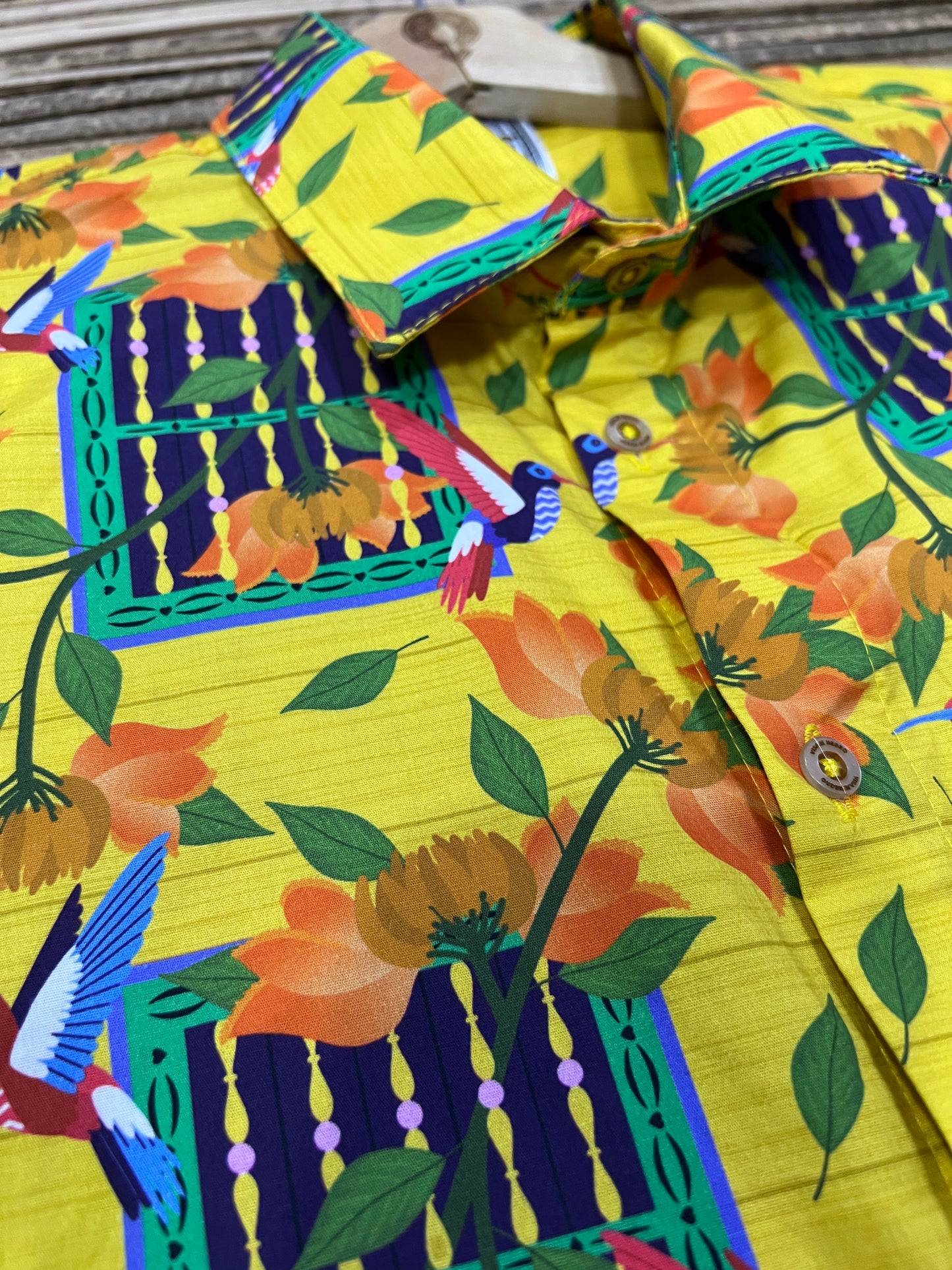 Camisa premium ALGODÓN. Ventana de bolillo con cuello inglés