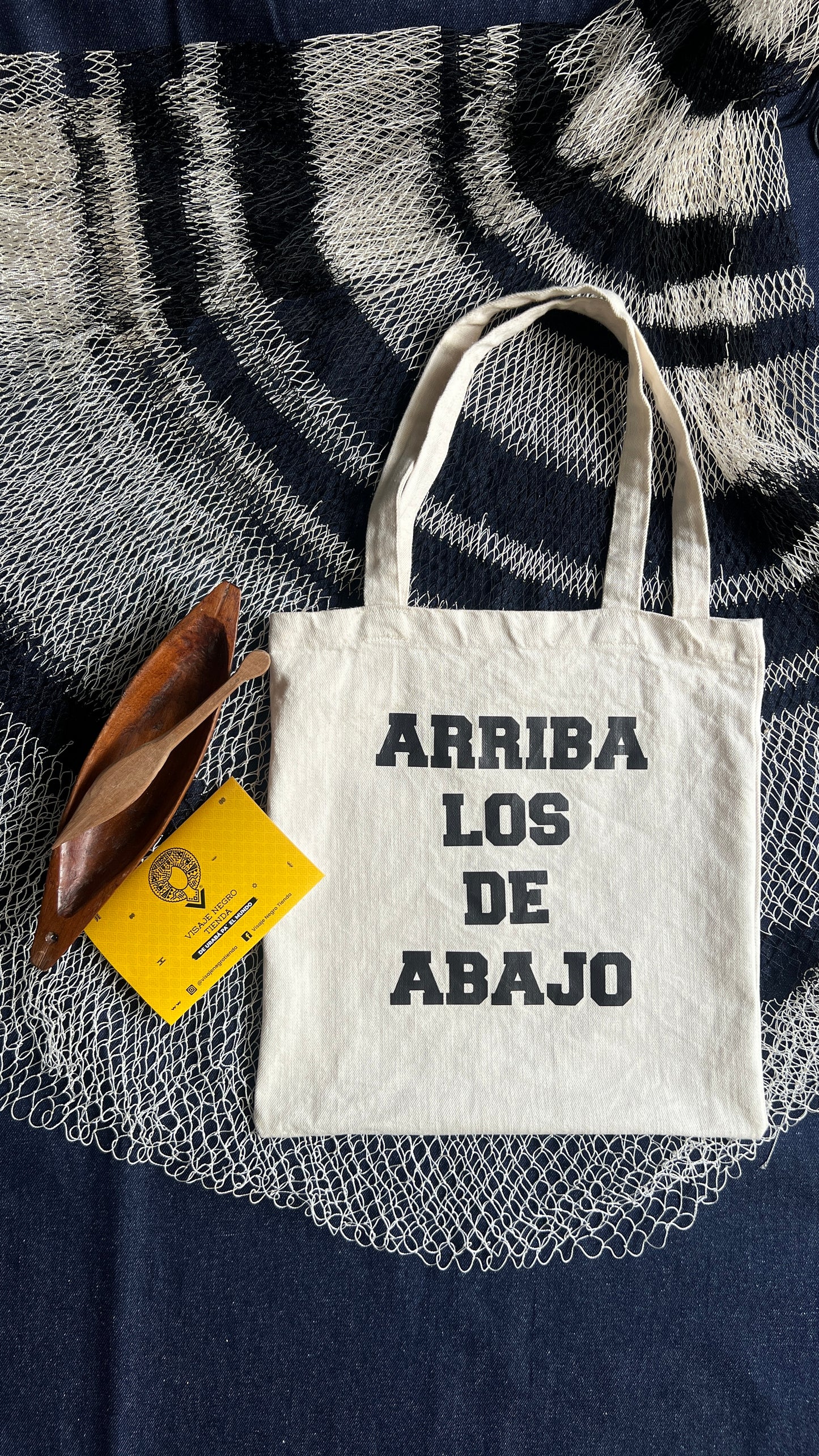 Tote bag/ bolsa de tela. Arriba los de abajo