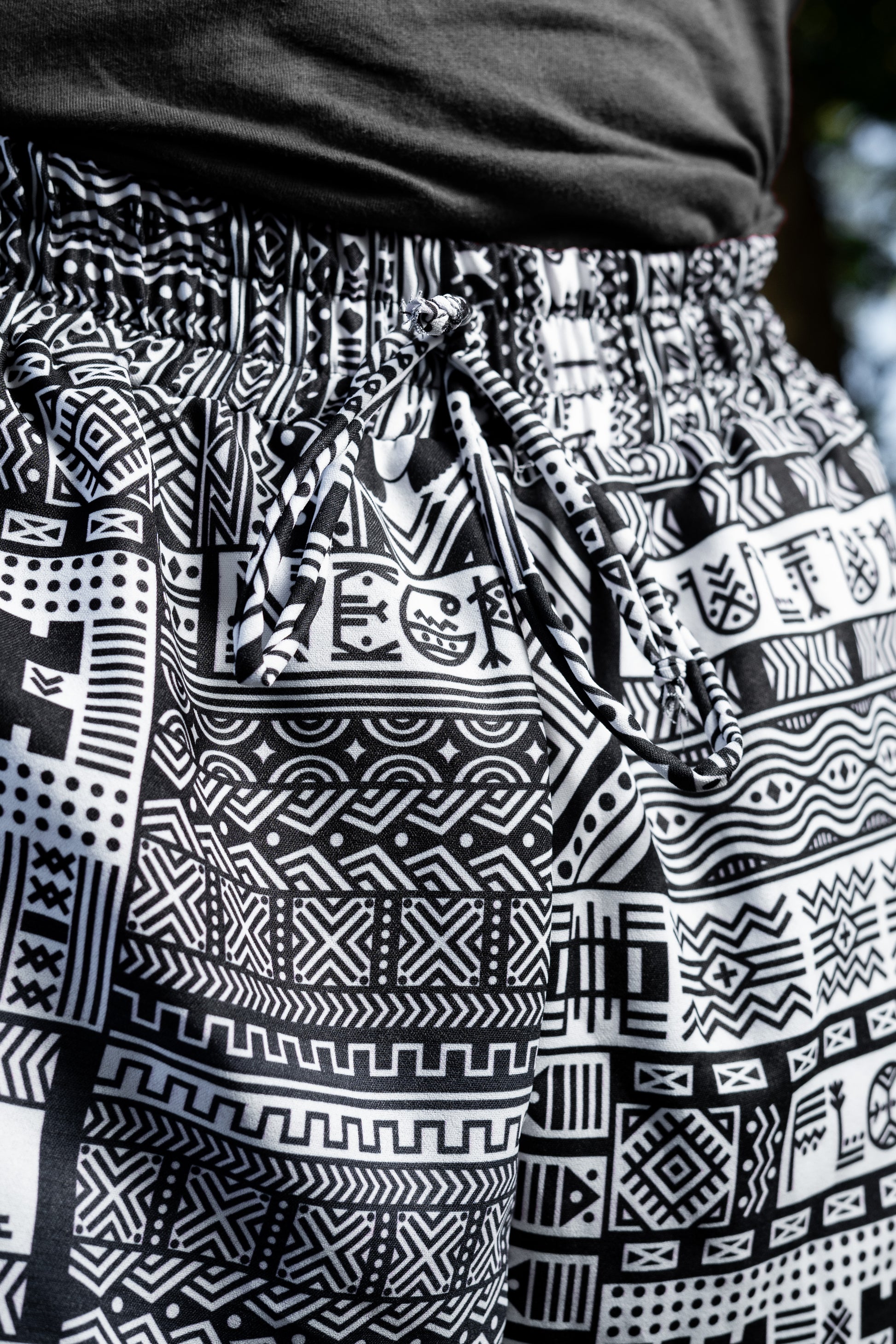 Jogger aladino Cultura Afrofuturista – diseño étnico colombiano Visaje Negro