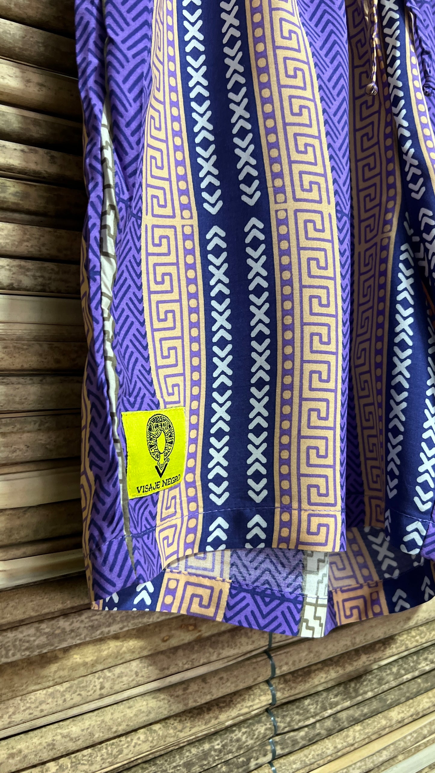 Short-mochibiris estampado estampado Tierra Viva en viscosa fresca | Visaje Negro – diseño étnico colombiano Visaje Negro