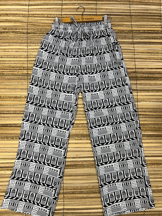 Pantalón Estampado Bota Ancha Vaivén de Peces Blanco y Negro