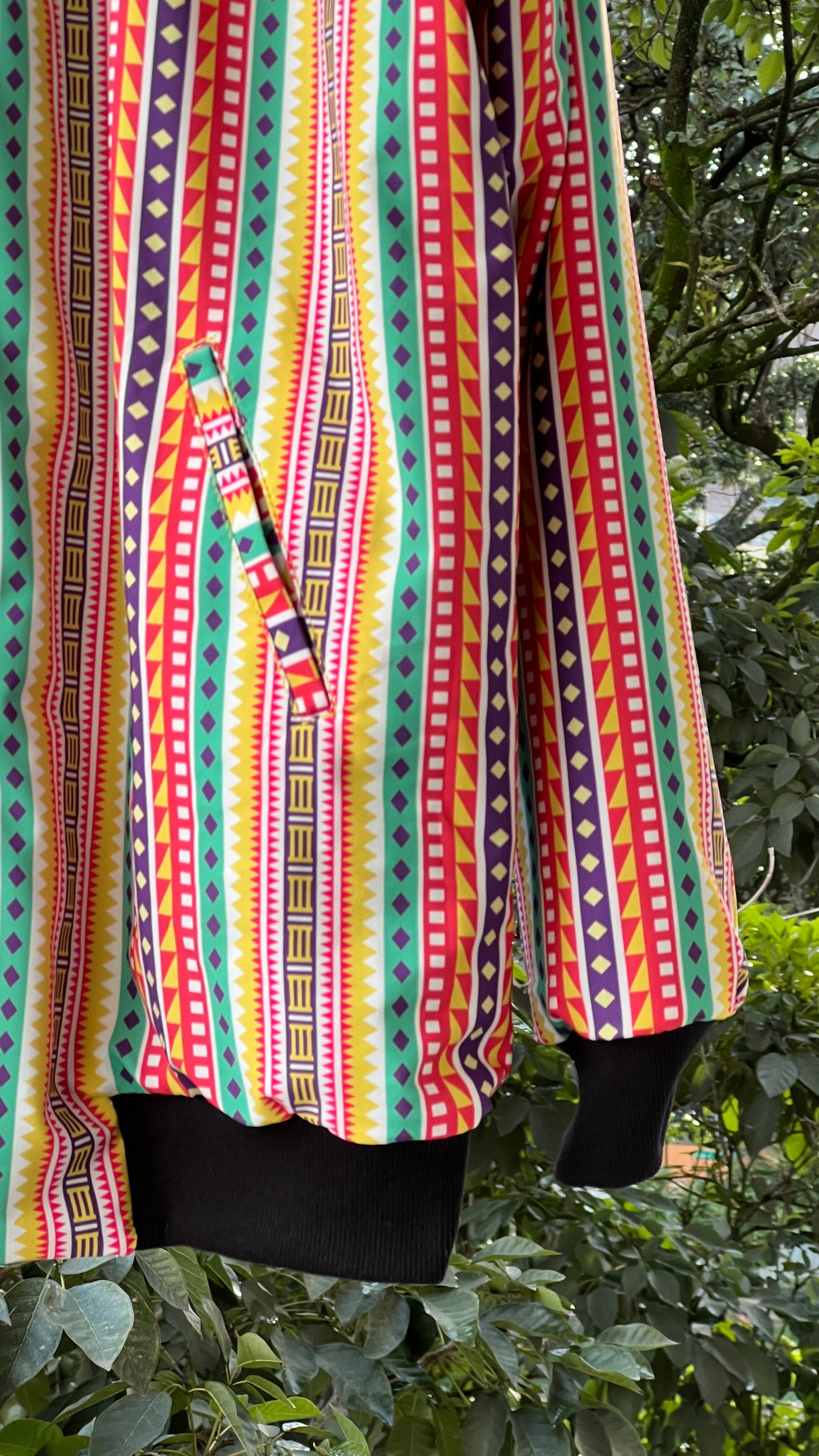 Chaqueta caminos – diseño étnico colombiano Visaje Negro