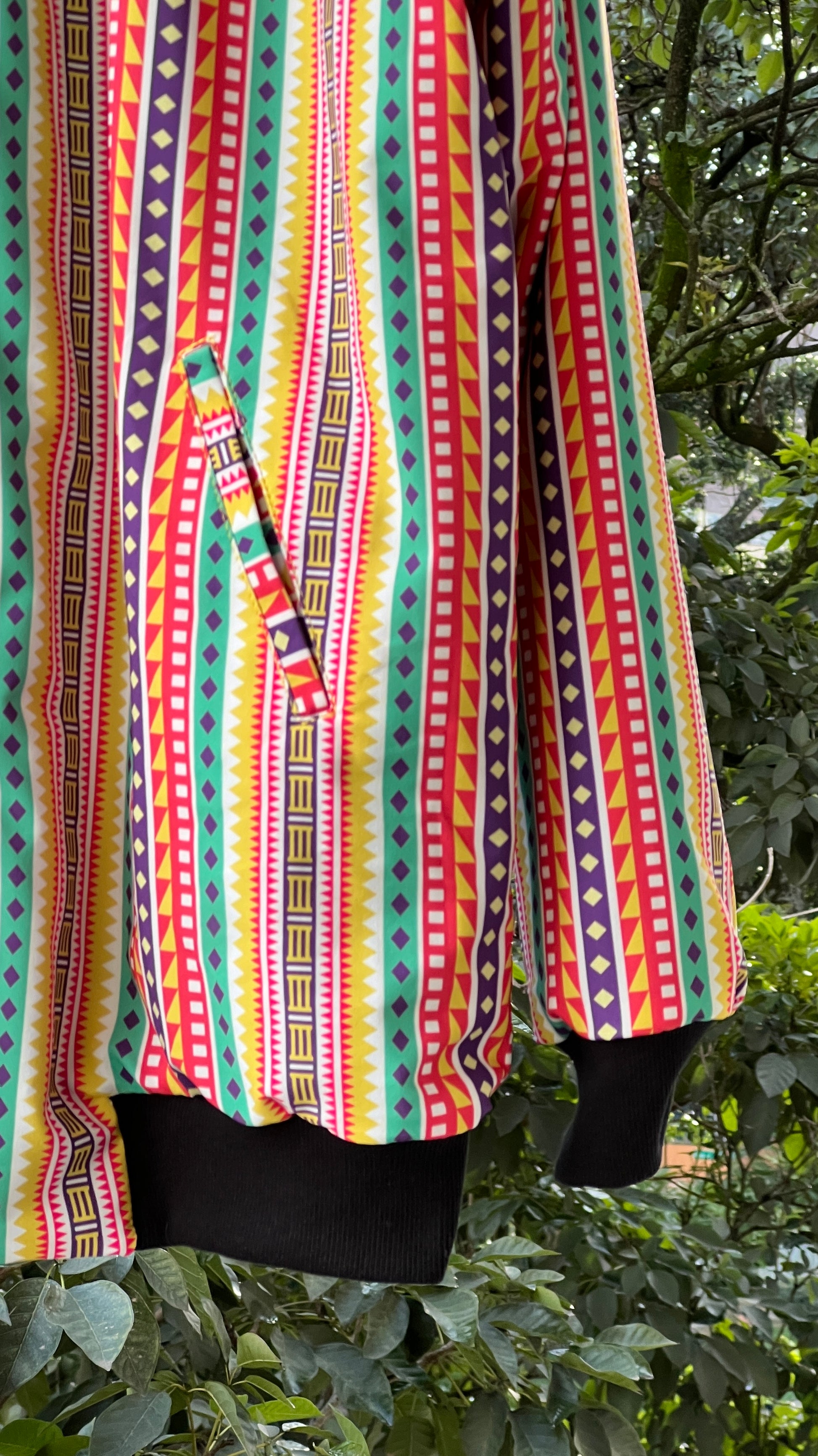 Chaqueta caminos – diseño étnico colombiano Visaje Negro