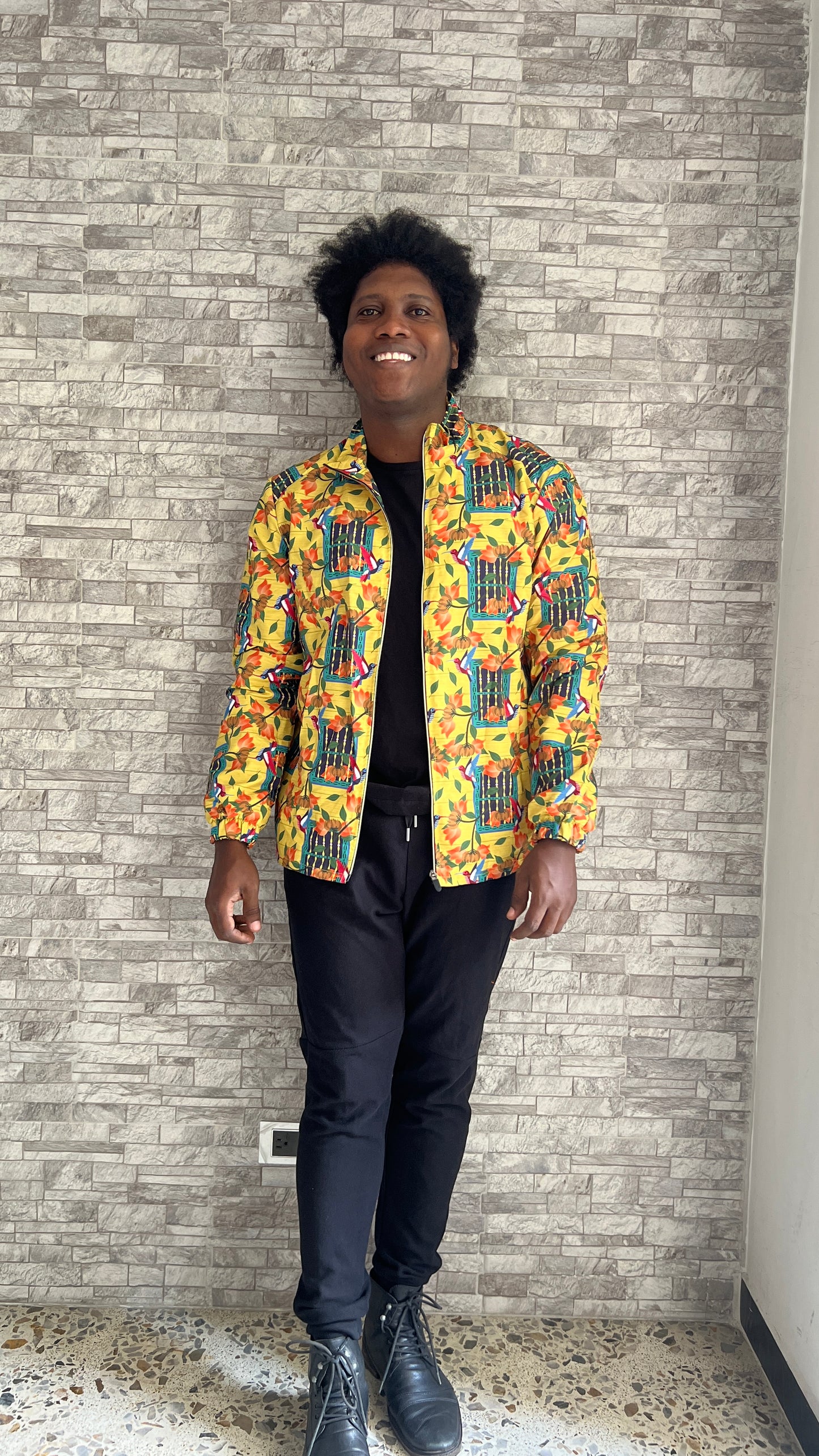 Chaqueta de lluvia-  Ventana Bolillo – diseño étnico colombiano Visaje Negro