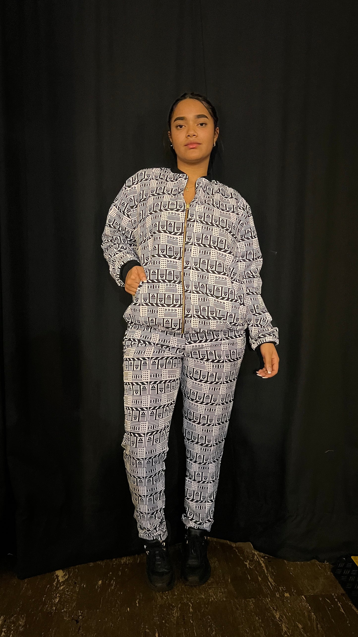 Chaqueta Vaivén de Peces B/N - Ropa Afro Colombiana – diseño étnico colombiano Visaje Negro