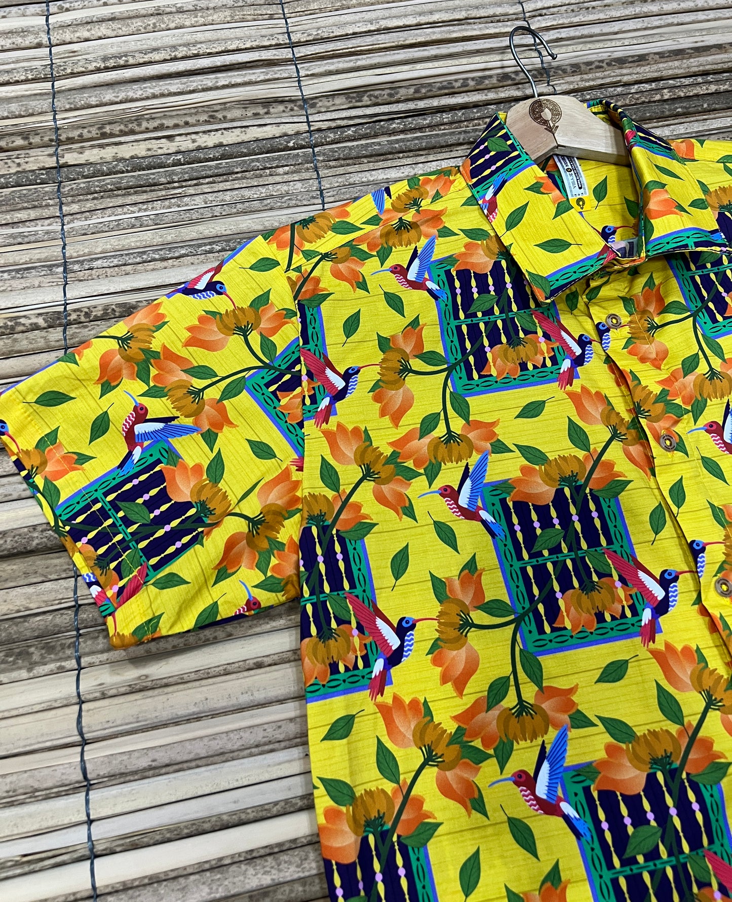 Camisa premium ALGODÓN. Ventana de bolillo con cuello inglés