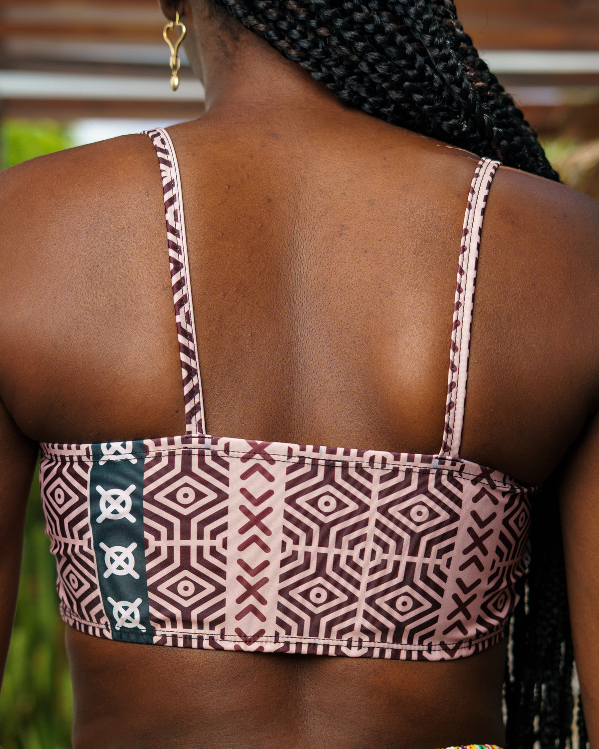 Top de bikini. Estampado Barcaza