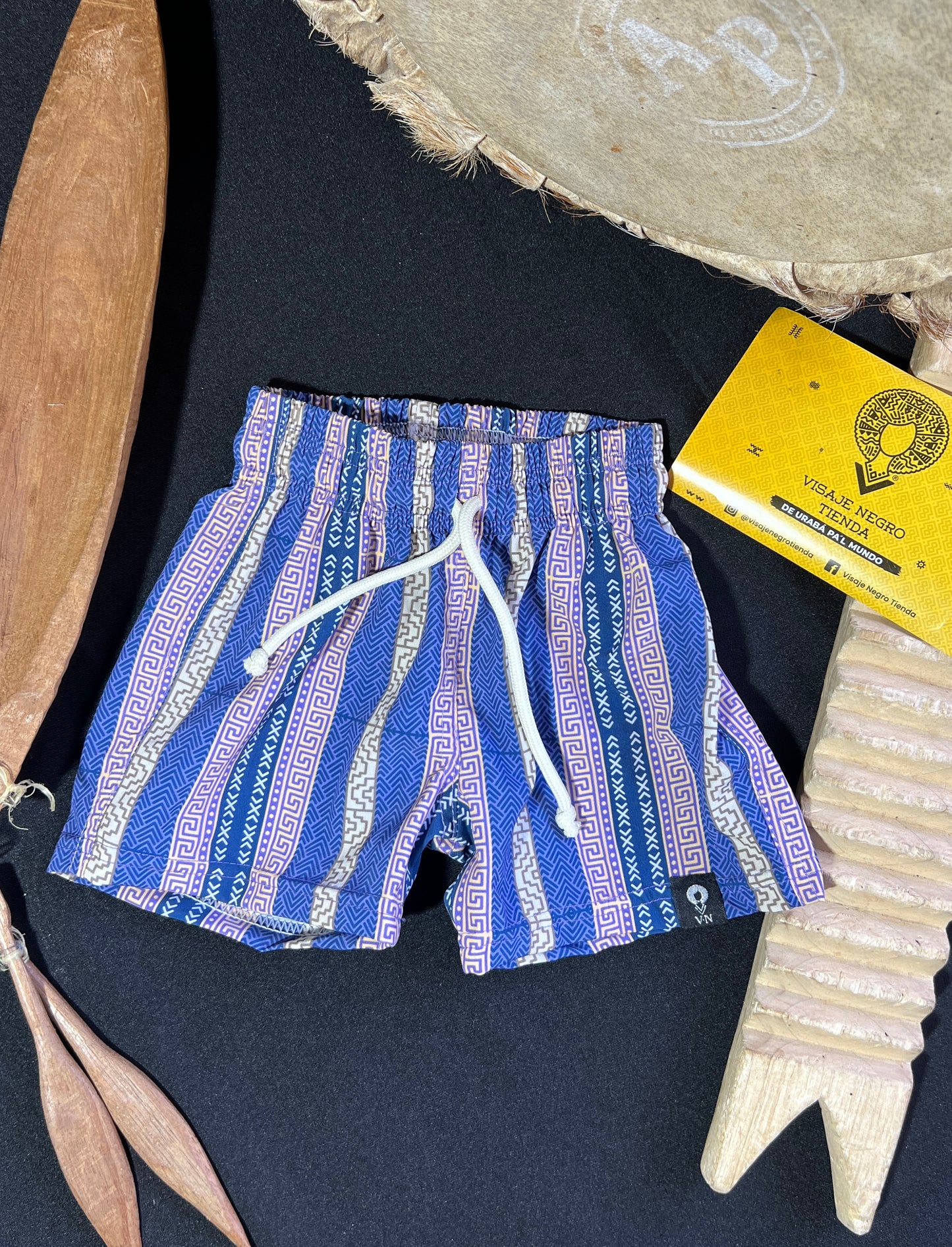Pantaloneta de baño infantil- Tierra viva – diseño étnico colombiano Visaje Negro