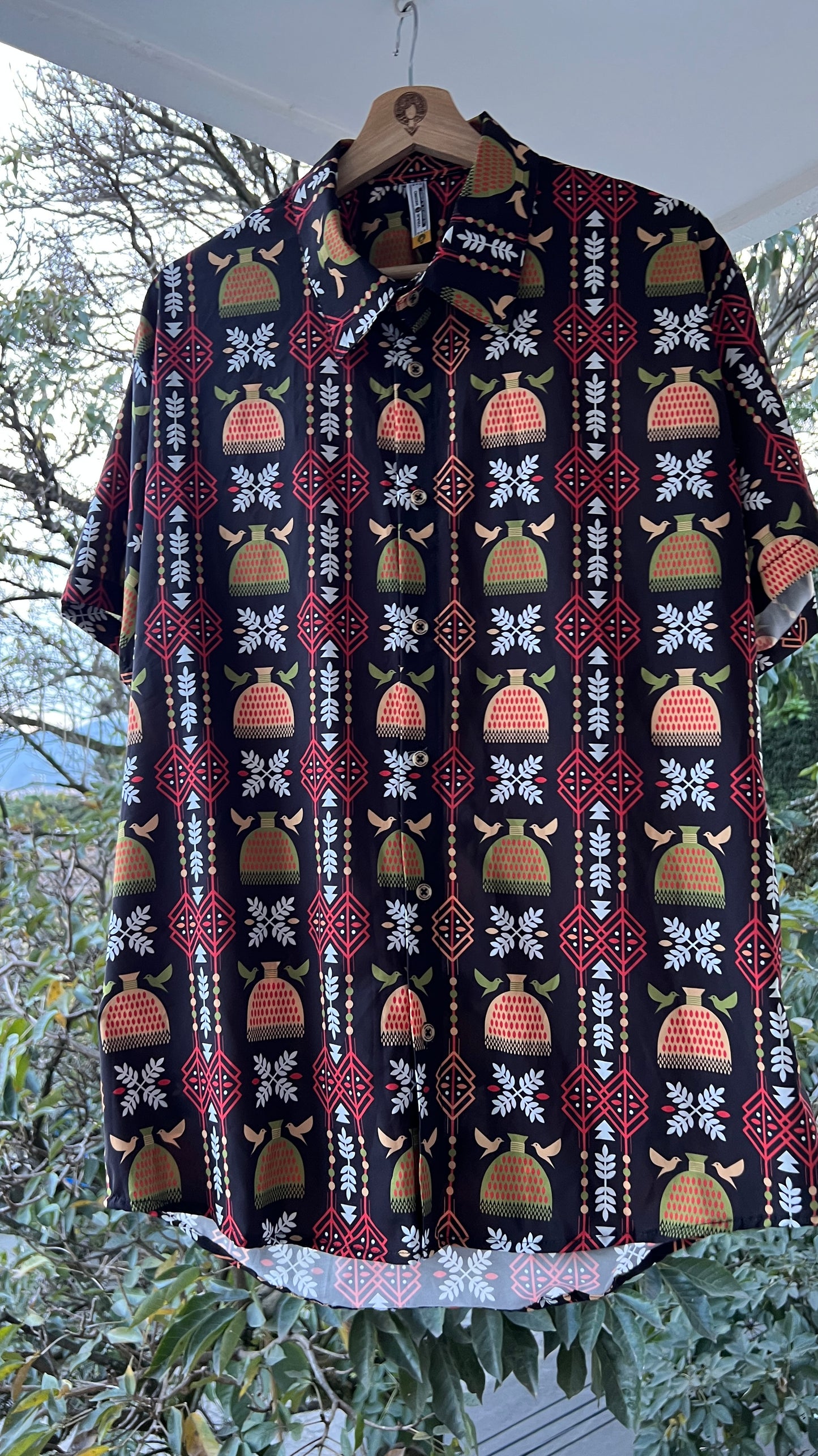 Camisa Puño de Arroz-Cuello Inglés- Ropa Afrocolombiana. – diseño étnico colombiano Visaje Negro