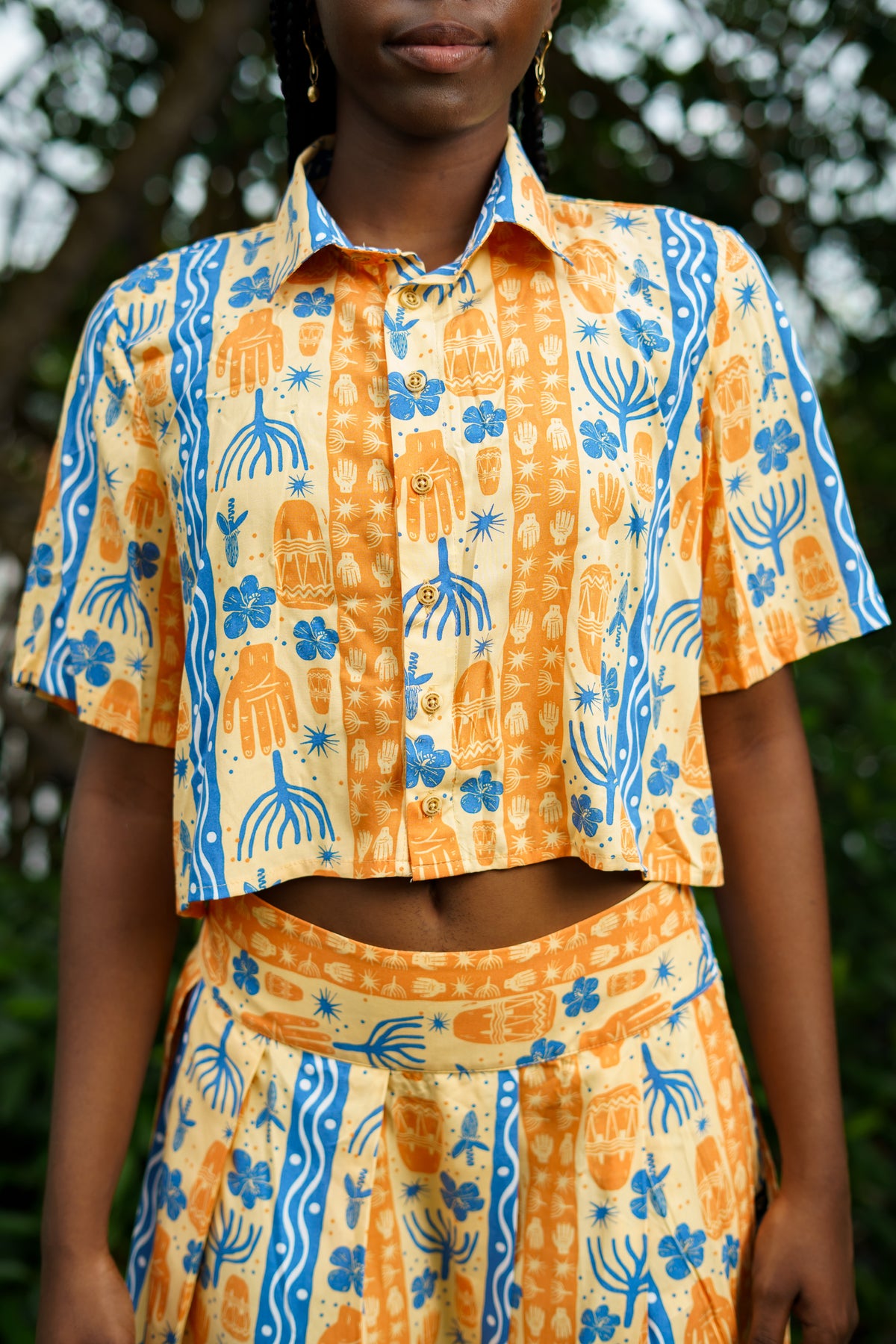 Camisa Crop Top estampado Bulla y pesca