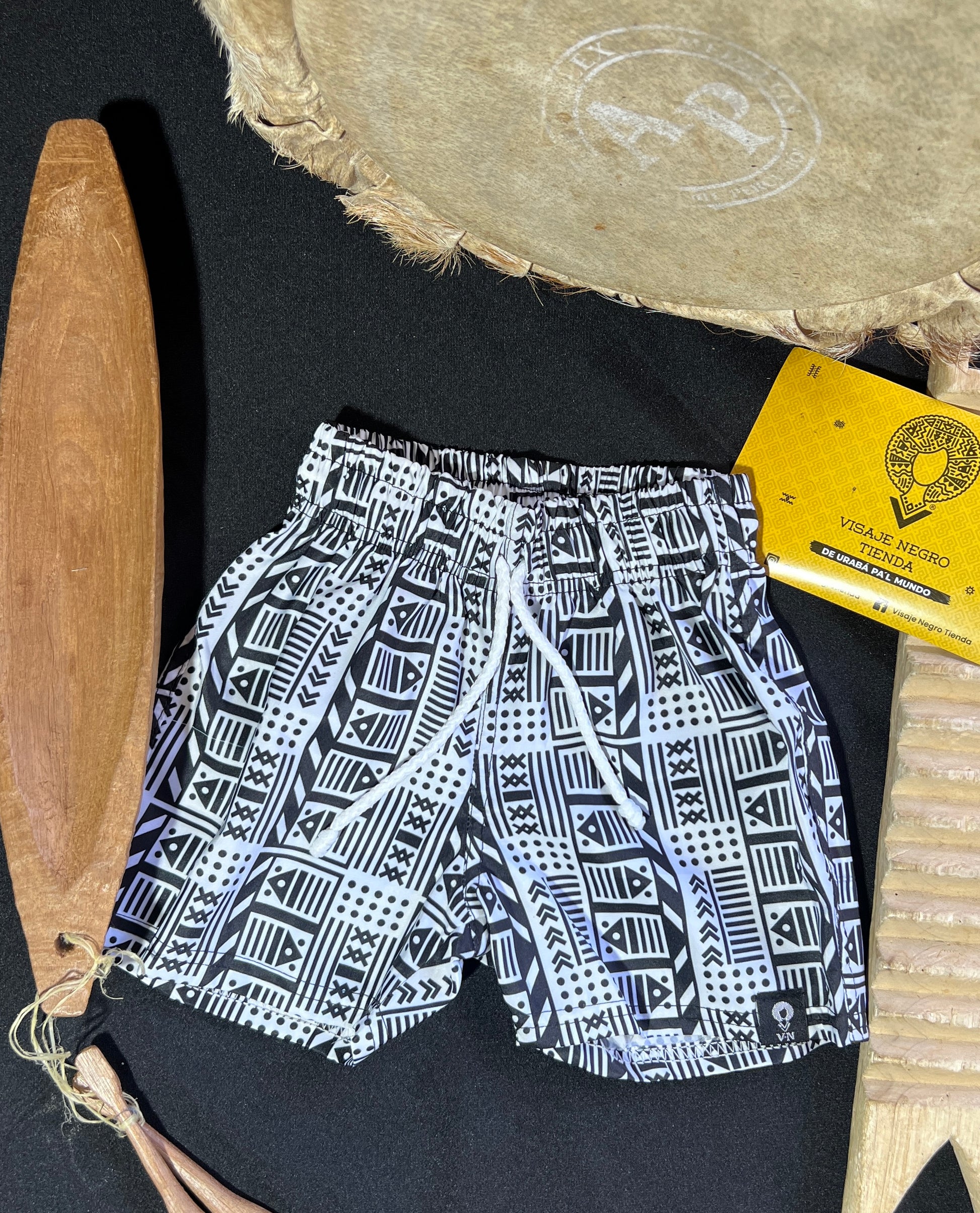 Pantaloneta de baño infantil- vaivén negro – diseño étnico colombiano Visaje Negro