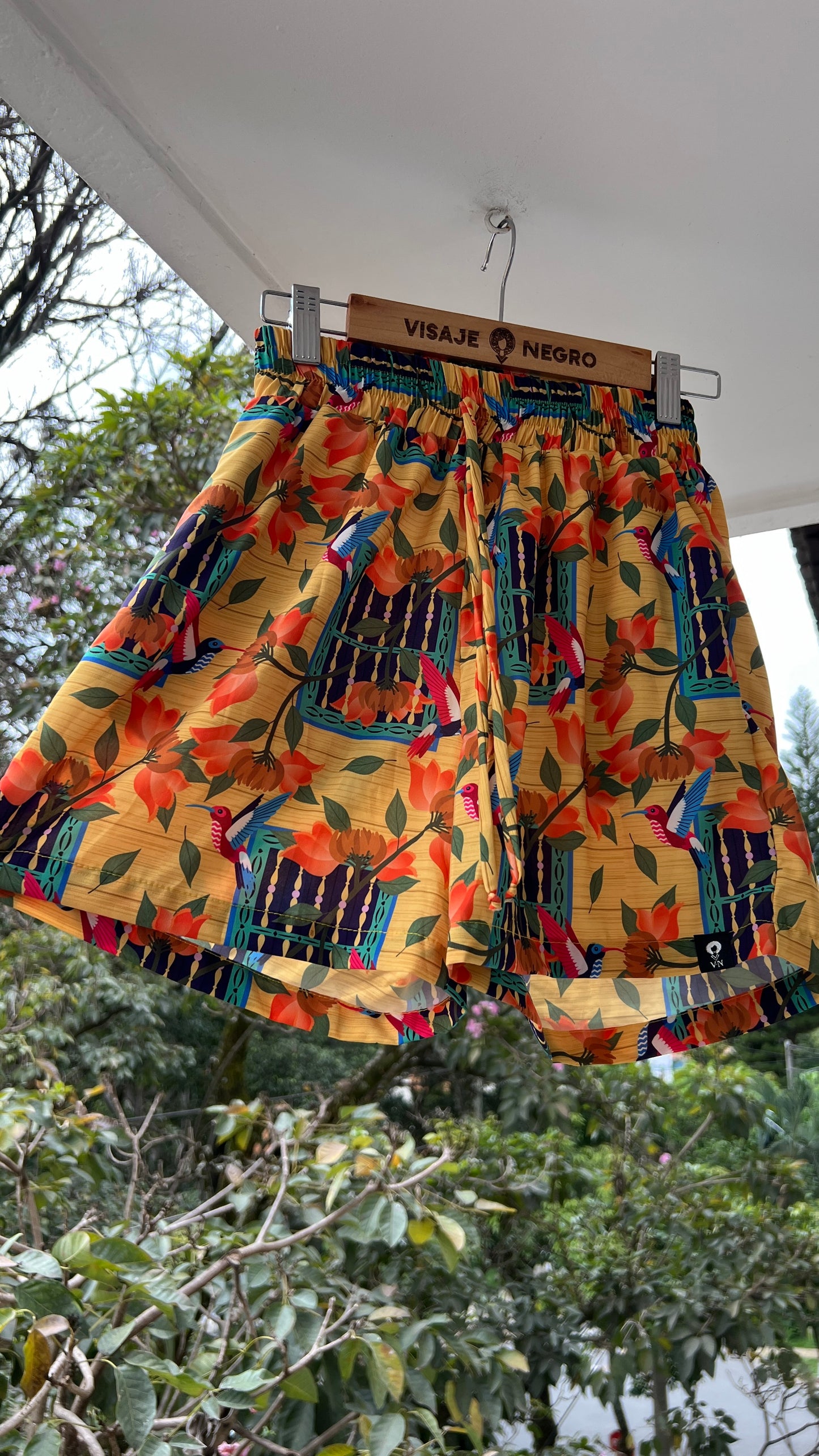 Short-mochibiris estampado Ventana Bolillo – diseño étnico colombiano Visaje Negro