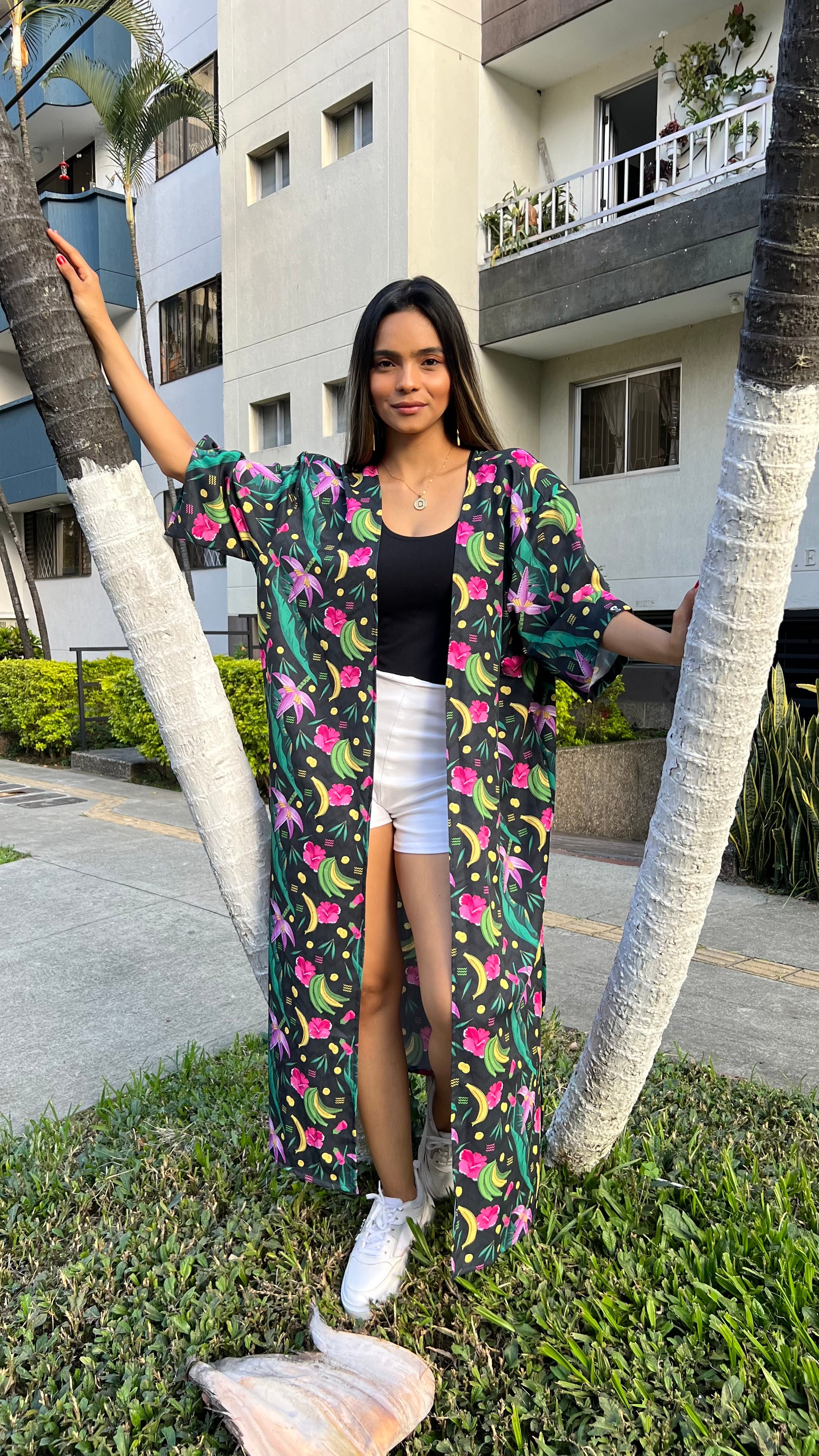 Kimono largo sin género- Diseño La taja’ – diseño étnico colombiano Visaje Negro