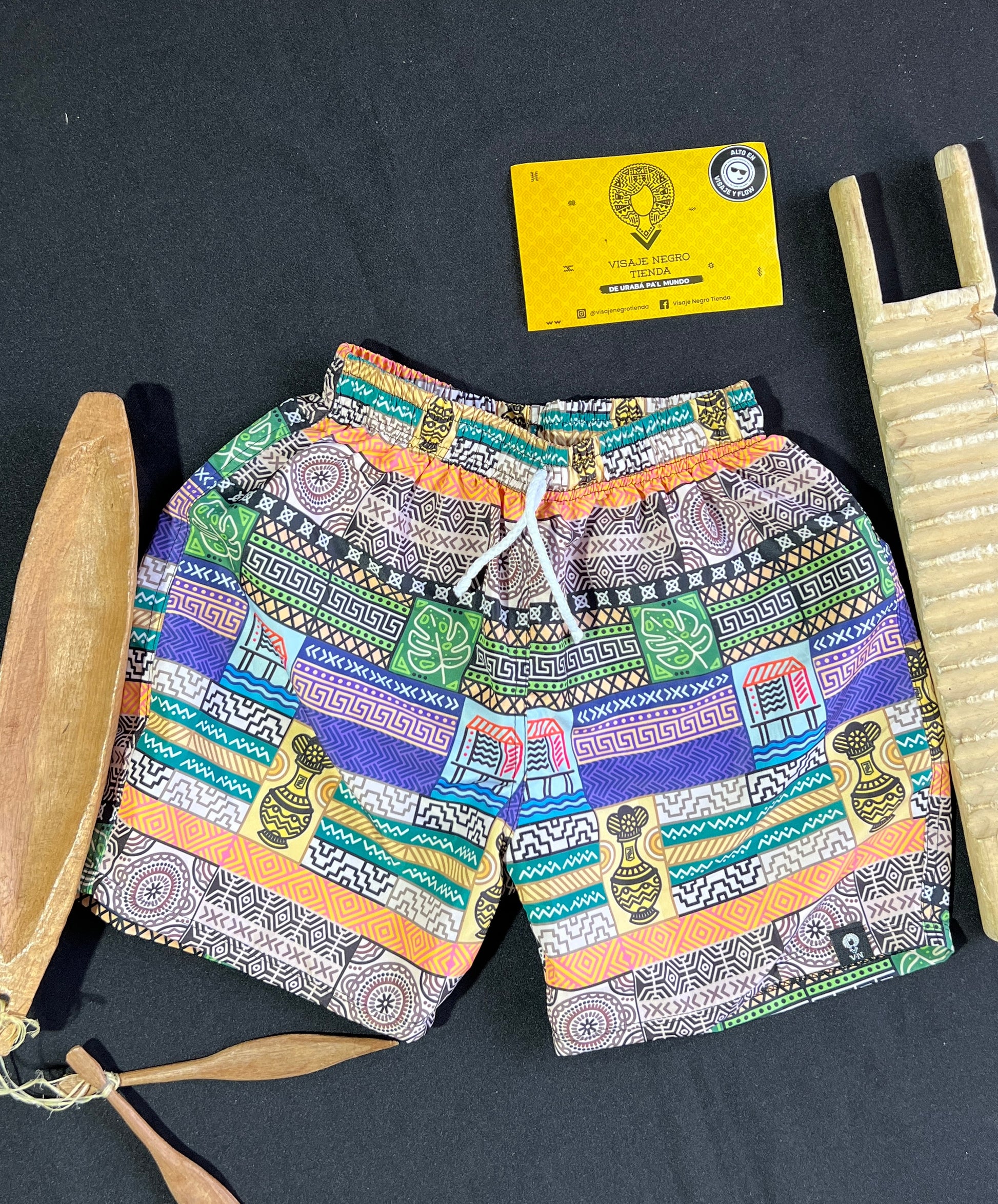 Pantaloneta de baño infantil- artesanos – diseño étnico colombiano Visaje Negro