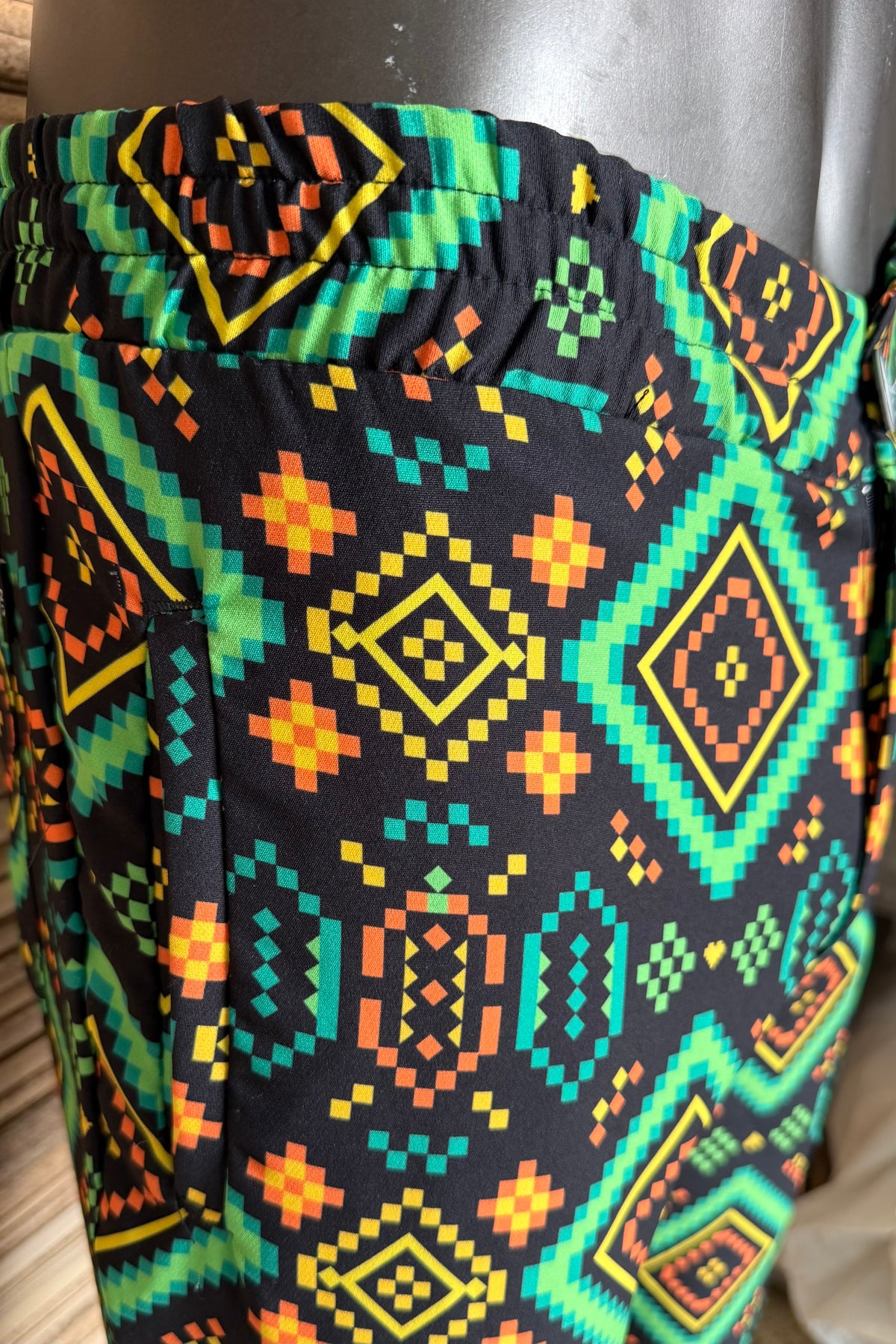 Pantalón unisex Estampado Diseño Rombos de Carambolo