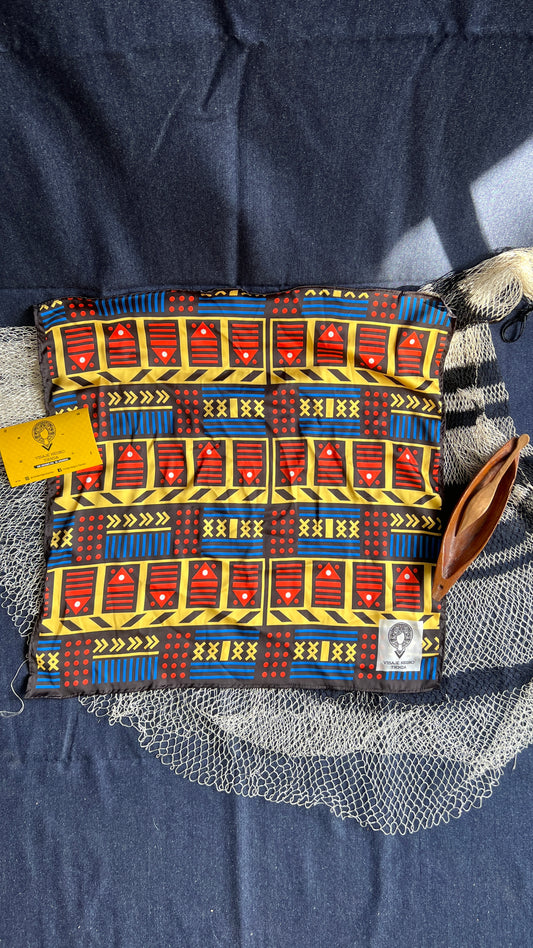 Pañuelo/Pañoleta Diseño Vaivén de Peces – diseño étnico colombiano Visaje Negro