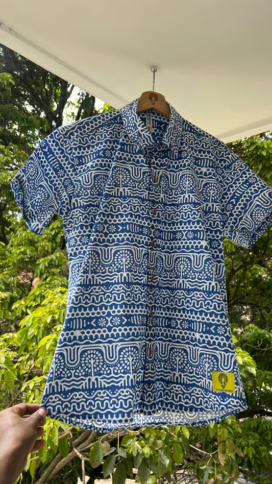 Camisa Premiun ALGODÓN cuello inglés-Rio Suriquí – diseño étnico colombiano Visaje Negro