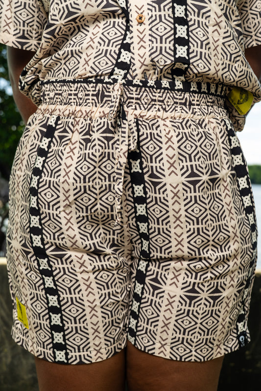 Short-mochibiris estampado BARCAZA en viscosa fresca | Visaje Negro – diseño étnico colombiano Visaje Negro