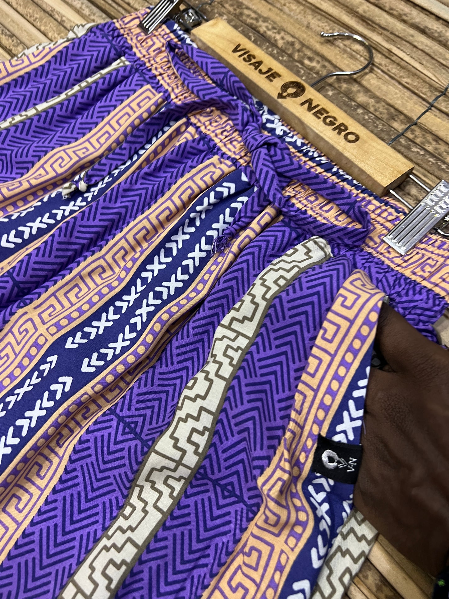 Pantalón estampado unisex Bota Ancha  Diseño Tierra Viva