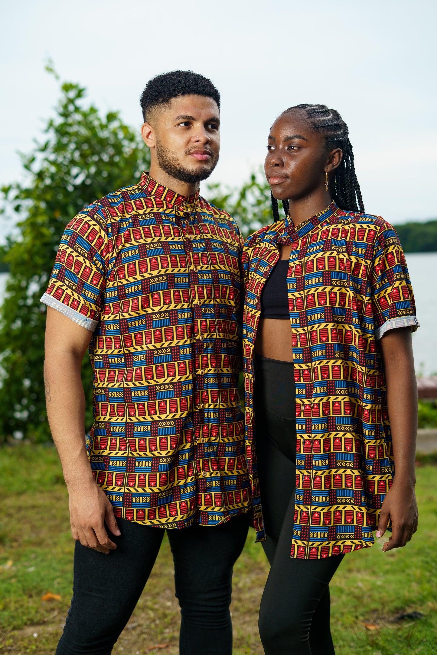 Camisón unisex. Vaivén de peces.