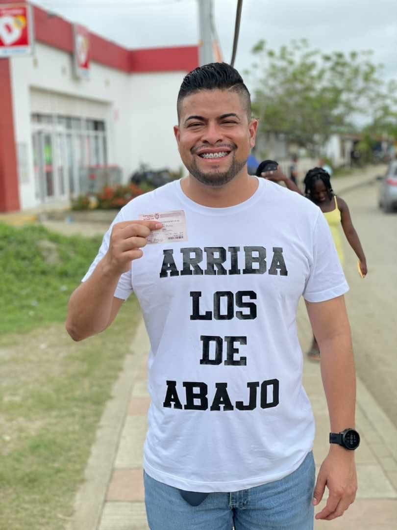Camiseta estampada Arriba los de Abajo
