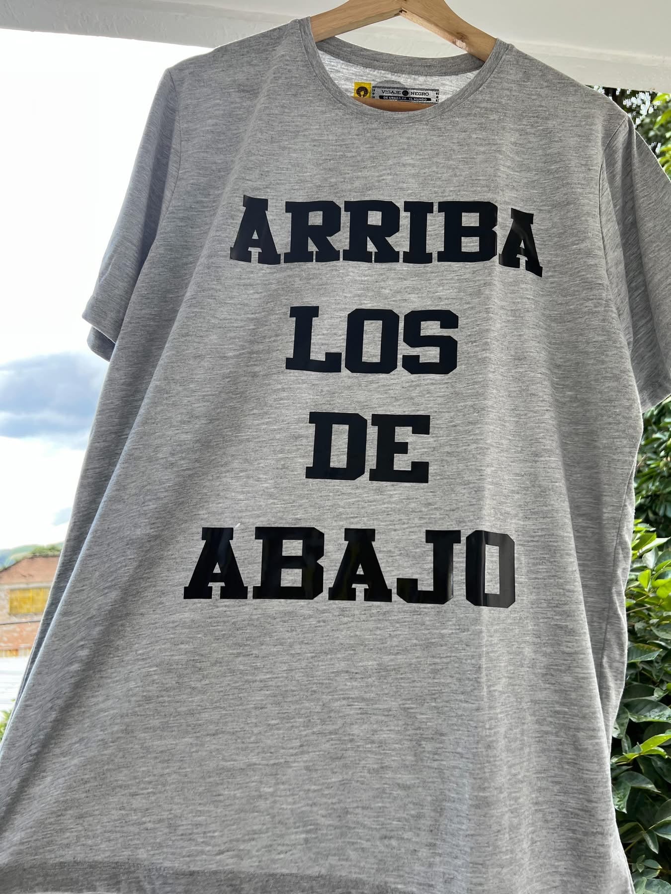 Camiseta estampada Arriba los de Abajo