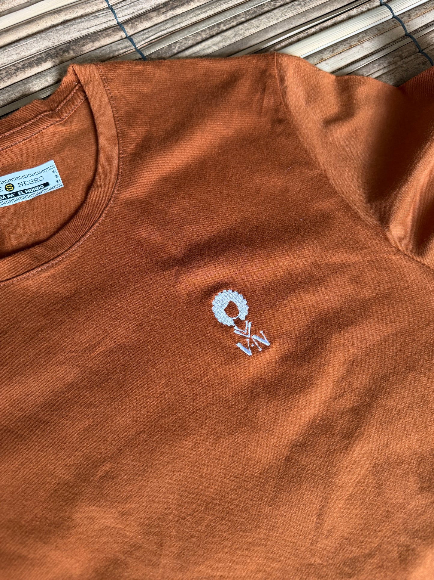 Camiseta bordado afro talla S